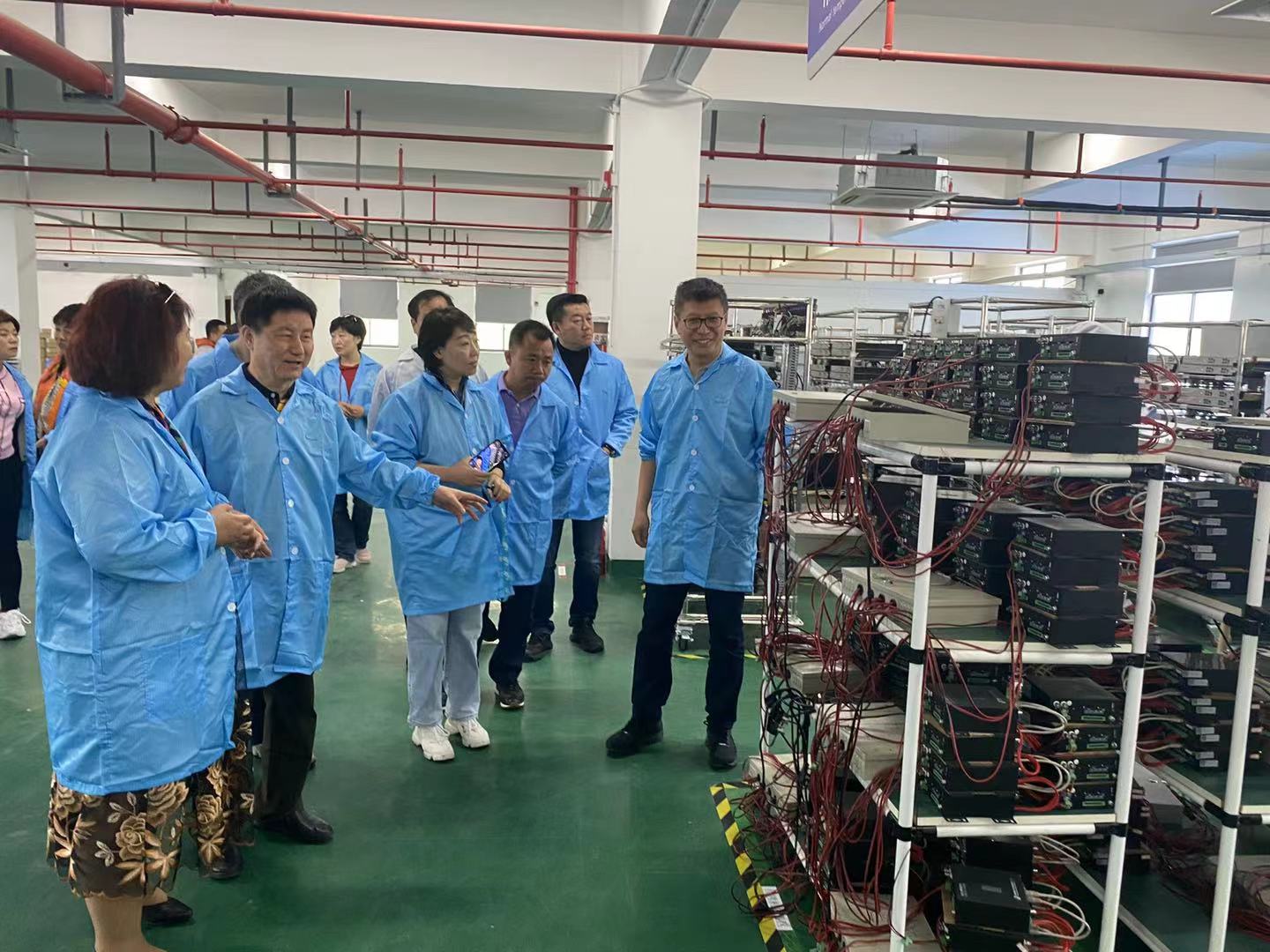 新葡京博彩官网SMT生产车间参观